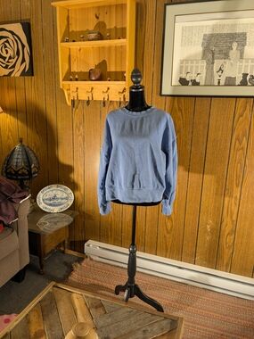 Old Navy Crewneck Sweatshirt in Dusty Blue